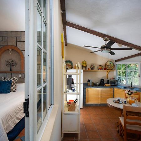 Villa Bella Bed & Breakfast Inn La Cruz de Huanacaxtle Екстериор снимка