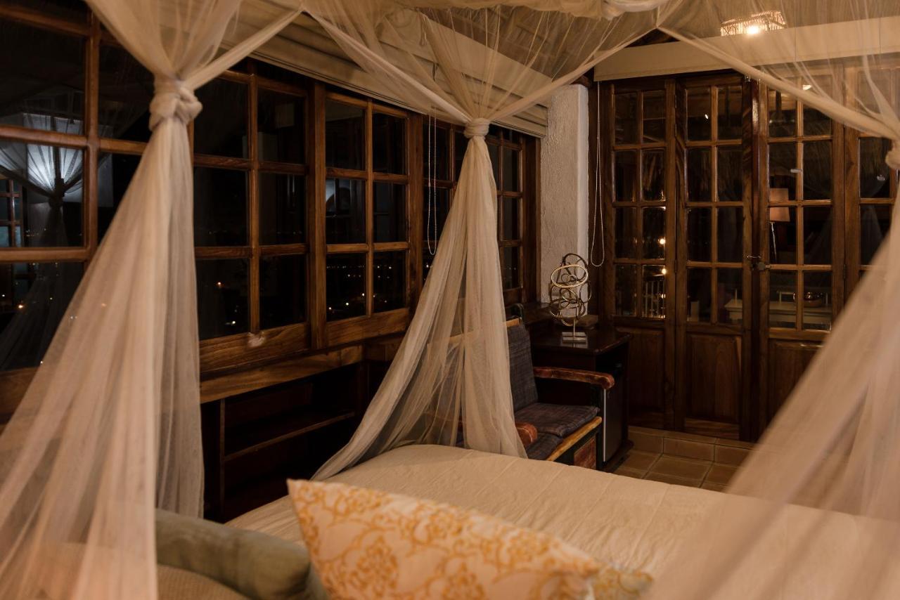 Villa Bella Bed & Breakfast Inn La Cruz de Huanacaxtle Екстериор снимка